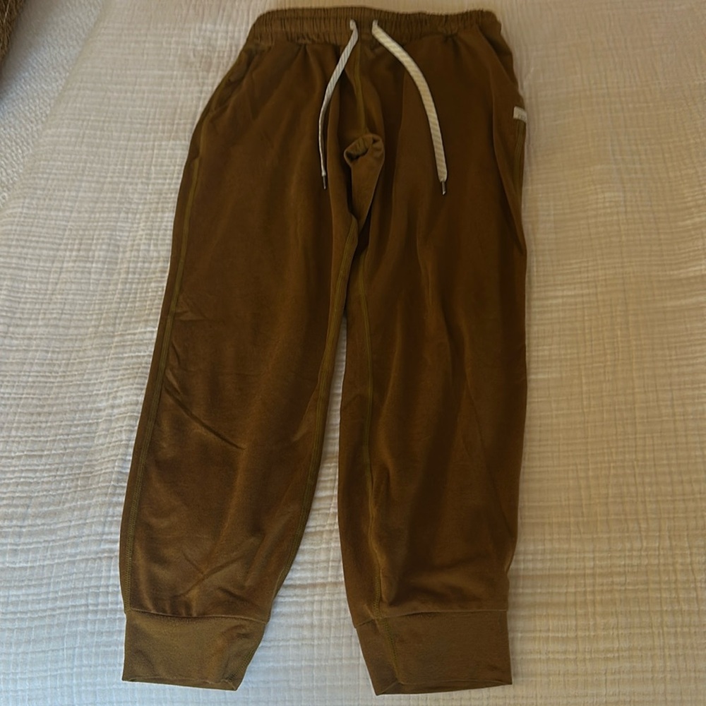 Women’s Vuori Performance Joggers Size xs